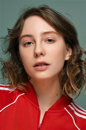 上坂堇跟谁结婚了